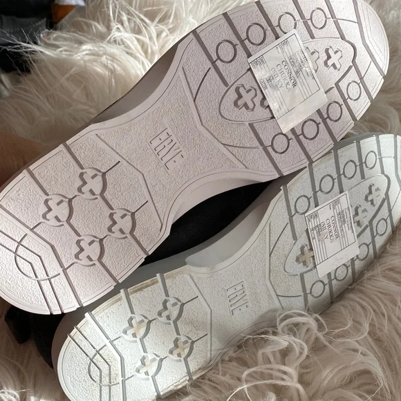 FRYE Connor Chukka silky Suede bluestone Men's Shoes